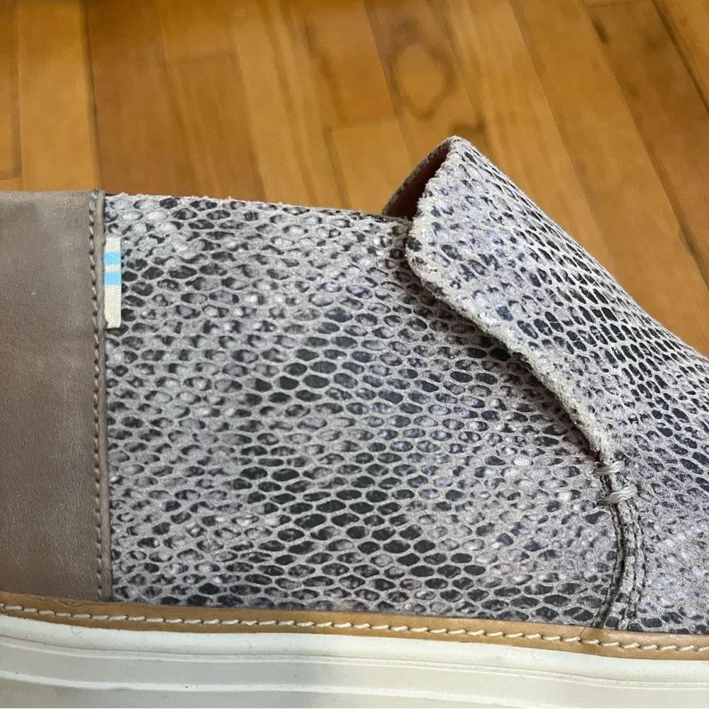 Toms Suede Paxton Snakeskin Ankle Booties Black Tan Size 8.5